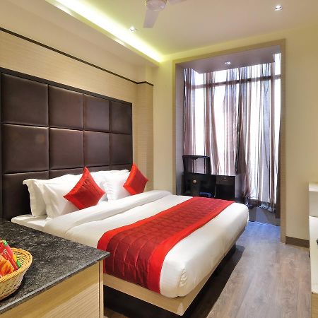 Hotel Royal Grand - Opposite Axis Bank East Patel Nagar New Delhi Ngoại thất bức ảnh