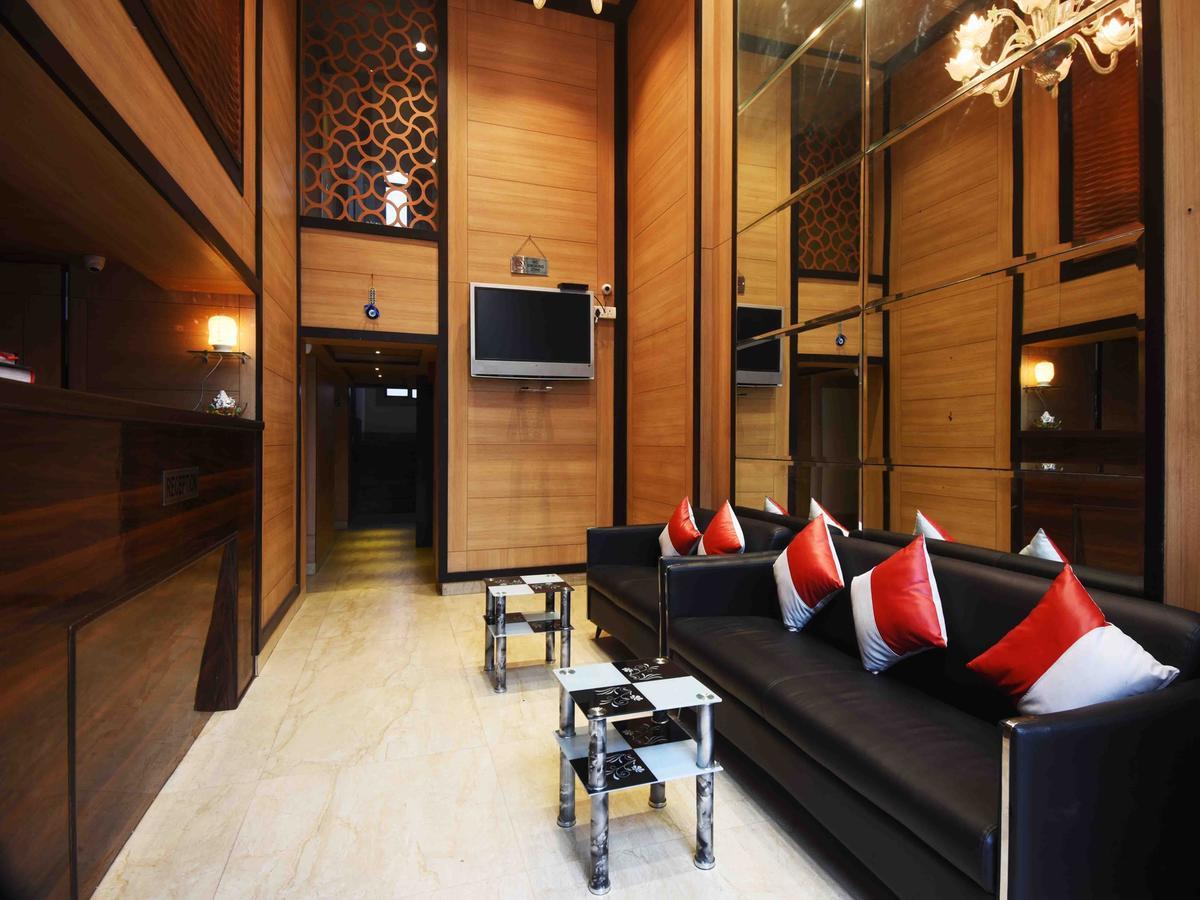 Hotel Royal Grand - Opposite Axis Bank East Patel Nagar New Delhi Ngoại thất bức ảnh