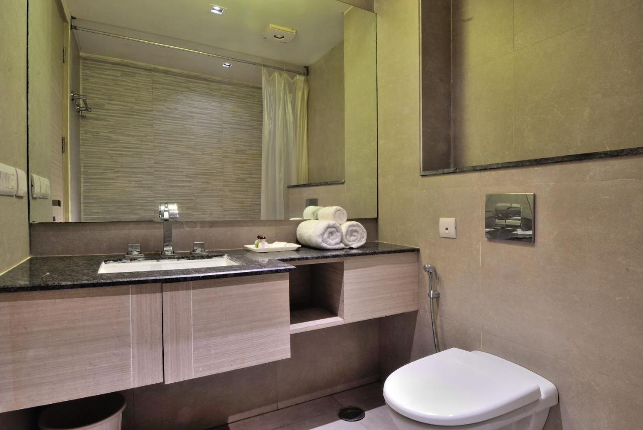 Hotel Royal Grand - Opposite Axis Bank East Patel Nagar New Delhi Ngoại thất bức ảnh